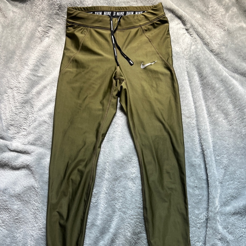 nwot nike leggings